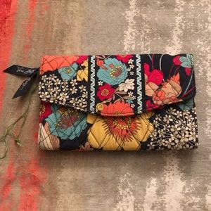 Vera Bradley clutch